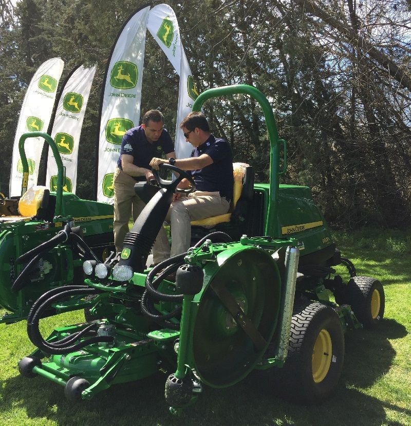 john deere lomas bosque 4