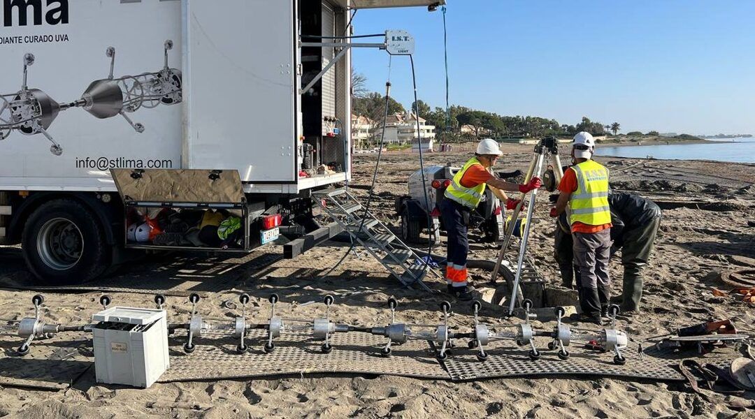 Los campos de golf de la Costa del Sol Occidental se beneficiarán de la reparación ejecutada por Acosol de dos tramos de la red de saneamiento para reducir la conductividad