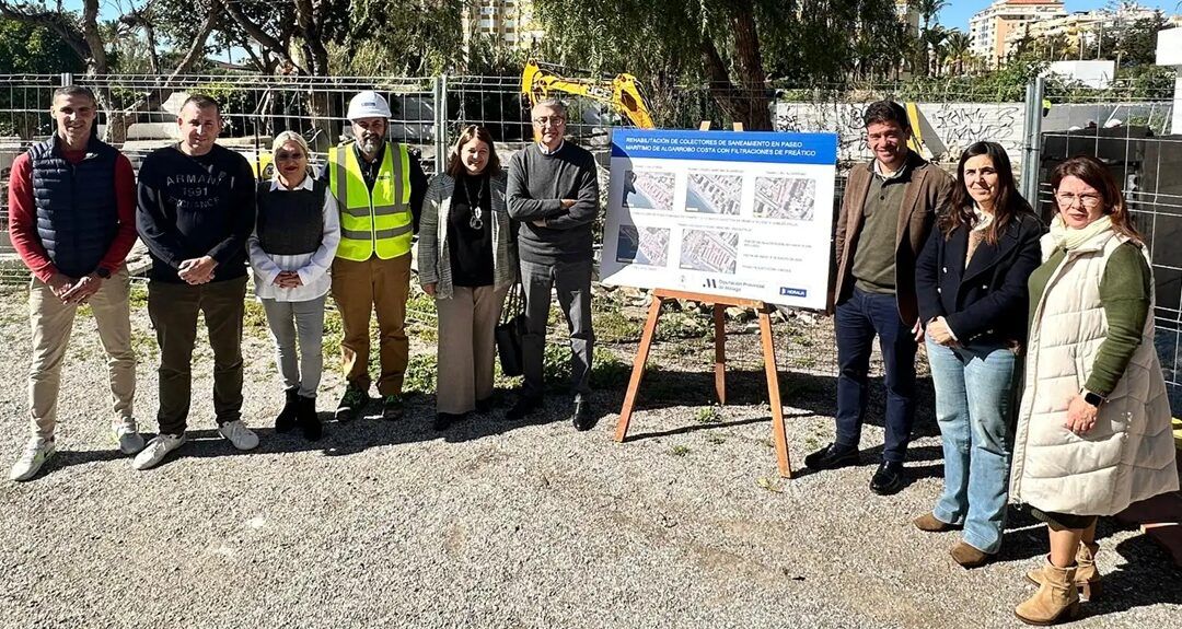 La Diputación de Málaga invierte en la rehabilitación de diversos colectores de saneamiento en Algarrobo Costa para aumentar el aprovechamiento de aguas regeneradas