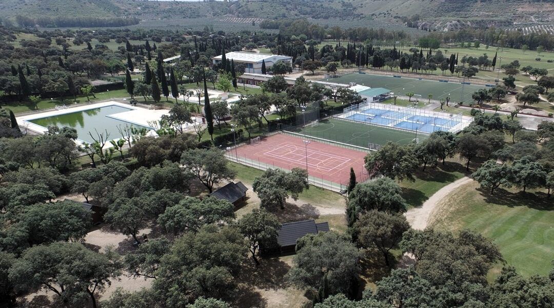 Licitadas por cuatro millones de euros la fase final de las obras de reforma del Parque Deportivo de La Garza