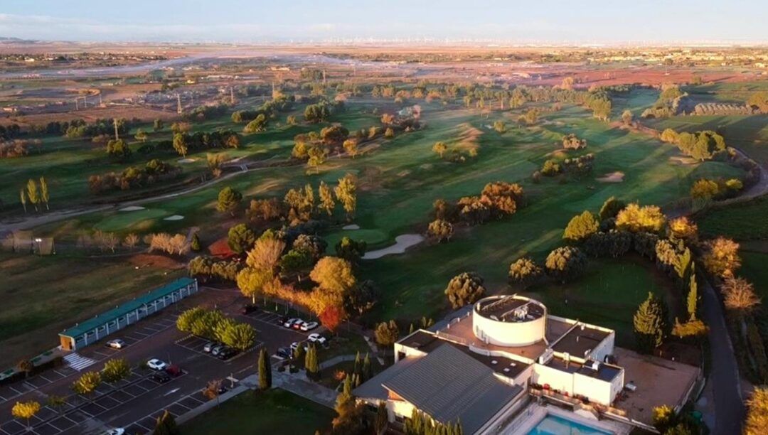 Golf Los Lagos impulsa su nueva línea corporativa con clinics de empresa y una liga profesional para 2026