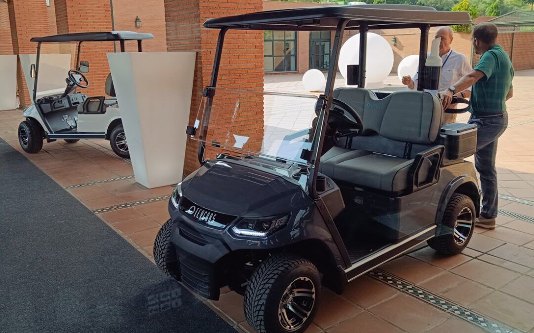 Teycars presentó el nuevo Valencia 2 Golf Impact con suspensión rebajada durante las XVII Jornadas UCA Golf