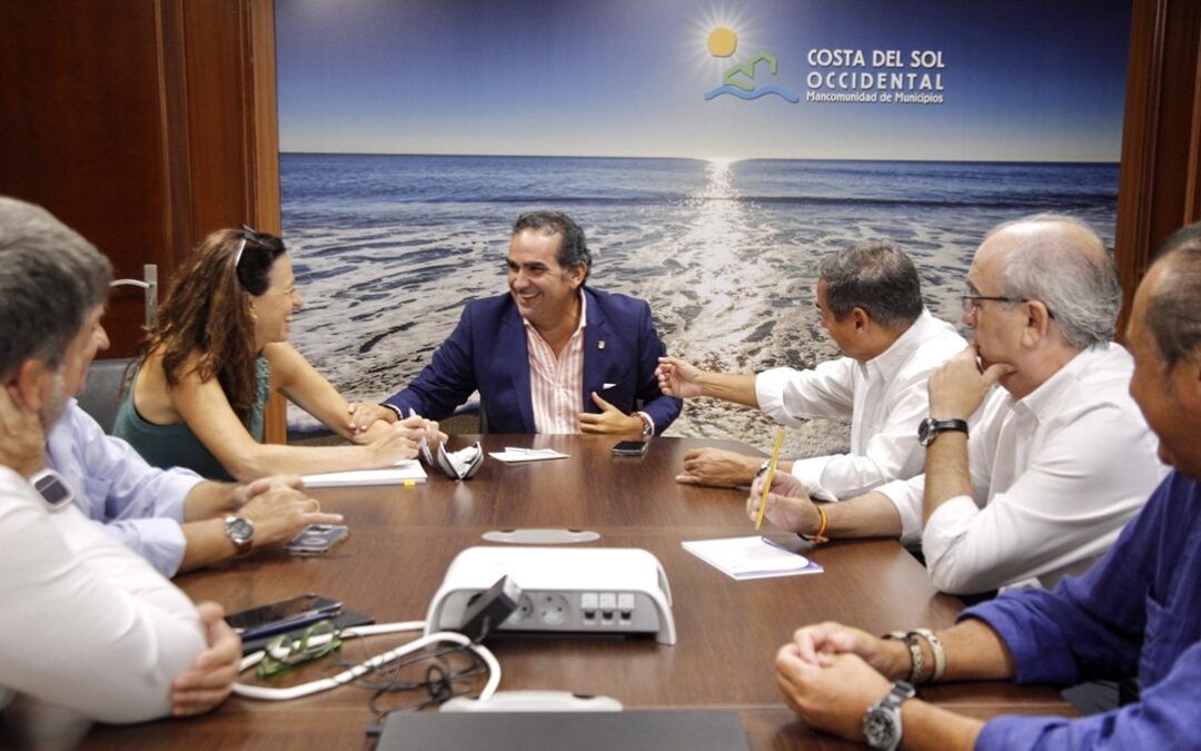 La Mancomunidad de Municipios de la Costa del Sol impulsa el uso de agua regenerada en los campos de golf y pide un compromiso en reciclaje