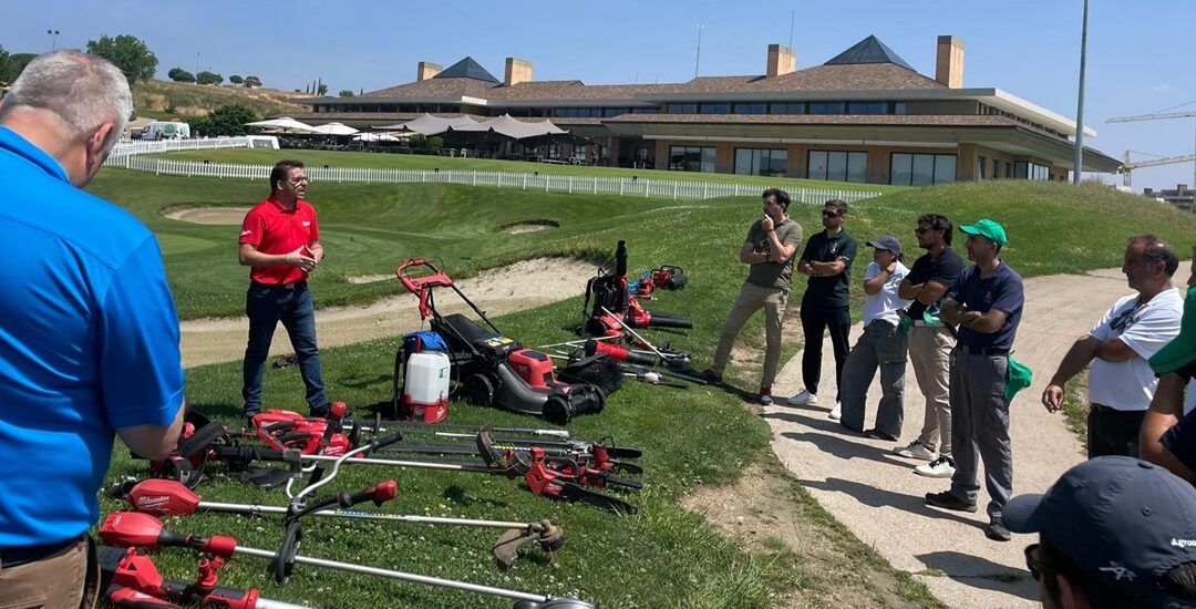 ‘El poder del silencio: innovación eléctrica para el mantenimiento del golf’ (Green Mowers)