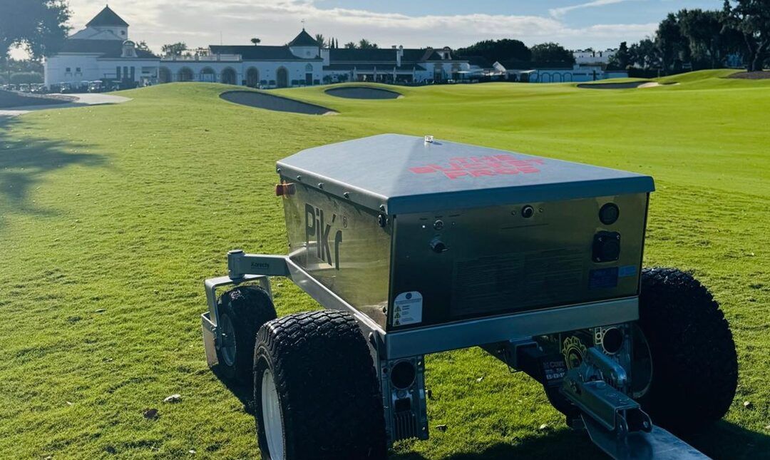 The San Roque Club, primer club de golf de Europa en introducir el robot recogebolas autónomo Pik’r-X de la mano de The Bucket Pros