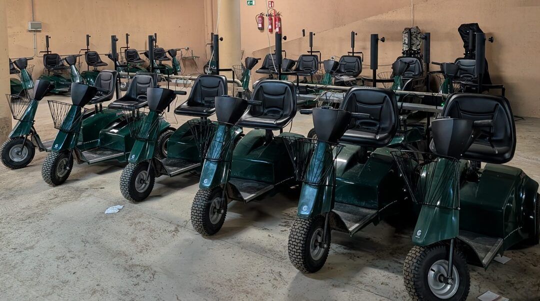 Más de medio centenar de nuevas unidades de la ‘moto de golf’ Bravo de Greencar refuerzan la movilidad ligera de los clubs Llavaneras, Vallromanes y Fontanals