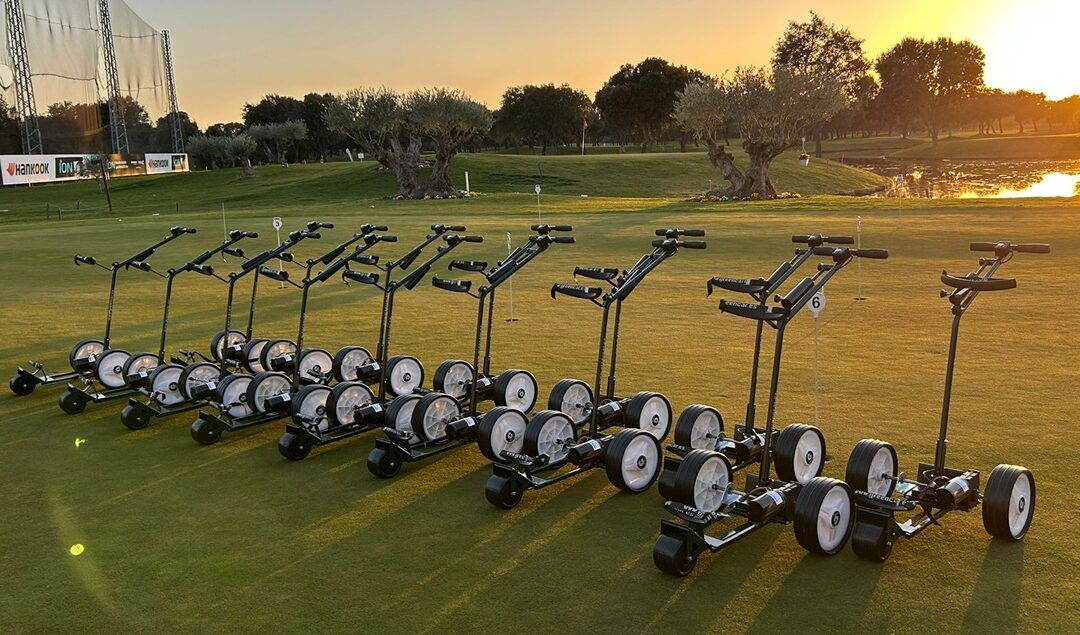 La Valmuza Golf incorpora quince carros eléctricos Greencaddy para reforzar su servicio a jugadores
