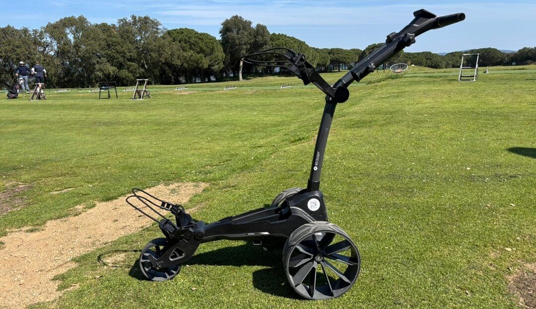Motocaddy refuerza su presencia en Cataluña entregando cerca de cien carros de mano eléctricos en tres destacados clubs