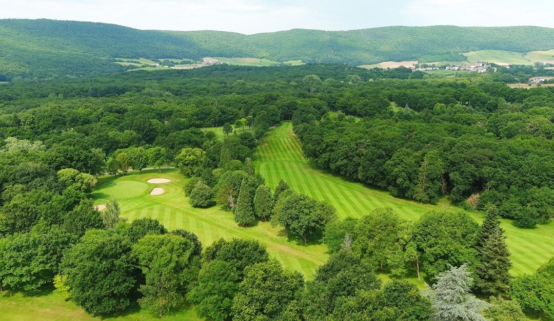El Club de Golf Ulzama celebra el sexagésimo aniversario de la inauguración de su recorrido pionero en Navarra