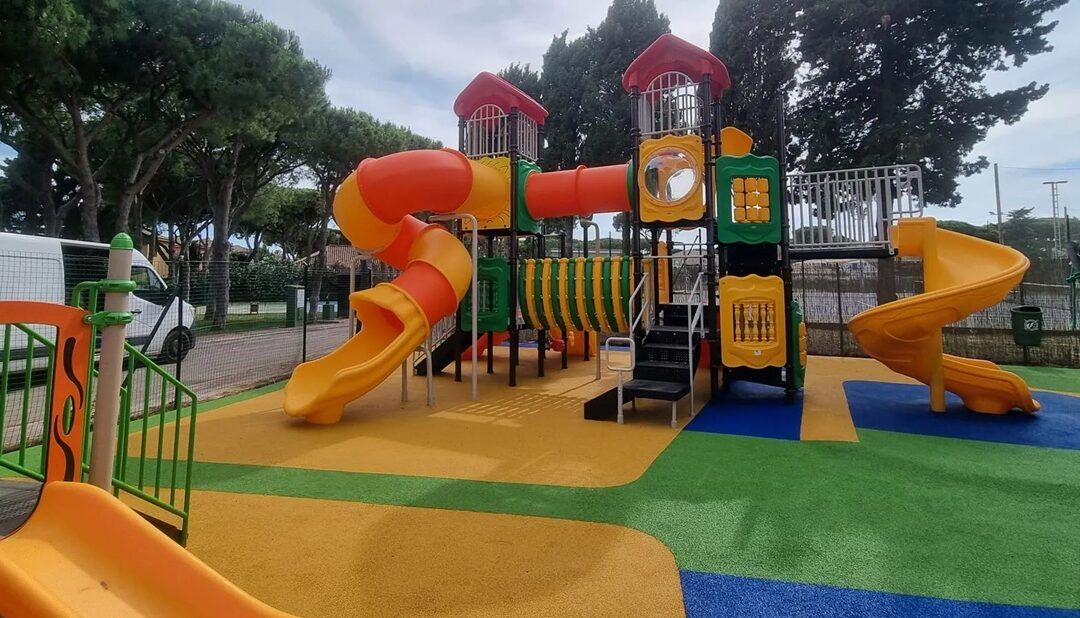 El Real Club de Golf Vistahermosa incorpora una moderna área infantil de más de doscientos metros cuadrados con estructuras multijuego