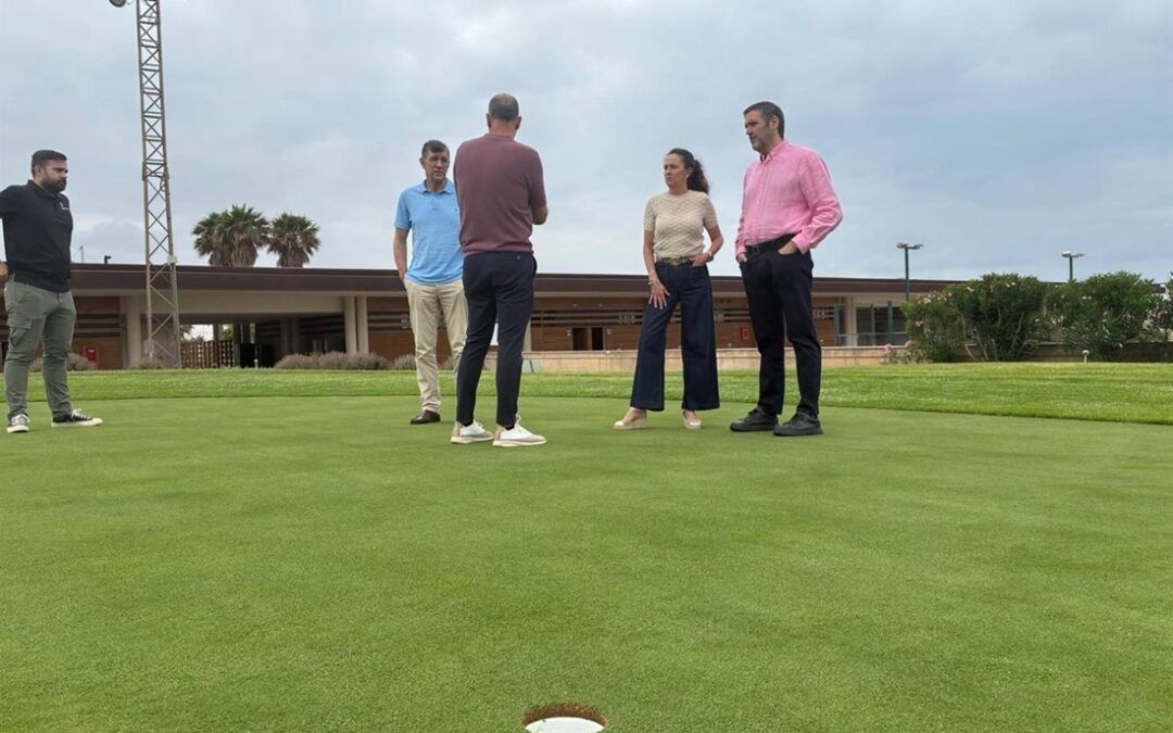 La Junta de Andalucía amplía la oferta deportiva de la Escuela Pública de Golf de El Toyo con una inversión cercana a los doscientos mil euros