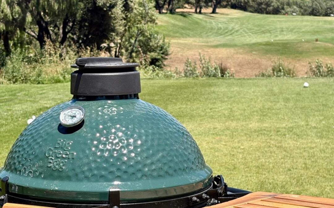 CM Golf y Big Green Egg inician su colaboración con una activación gastronómica en el evento de Singular Bank disputado en el RCG La Herrería