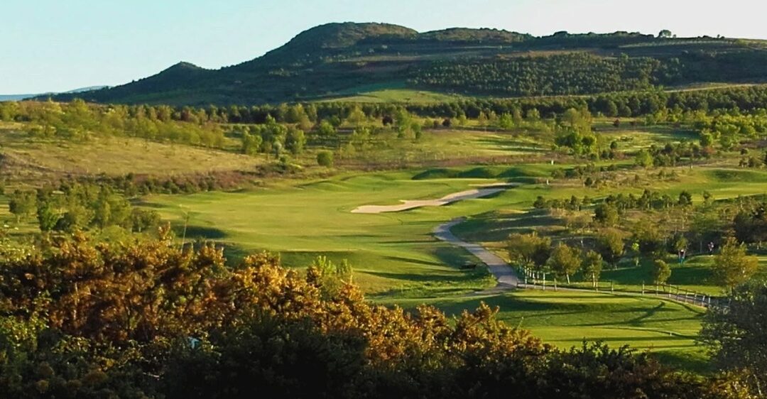 El Ayuntamiento de Logroño renombrará su campo de golf en memoria de su exalcalde Julio Revuelta