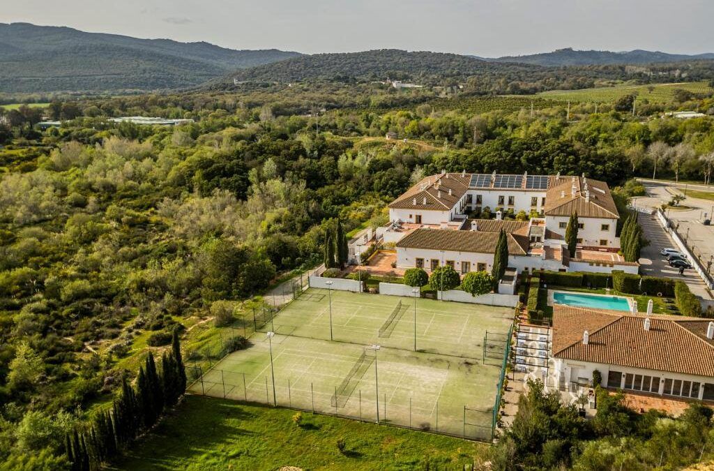 AZZ Hoteles inaugura el AZZ Castellar Hacienda El Alcornocal, un nuevo refugio boutique para golfistas a diez minutos de Sotogrande