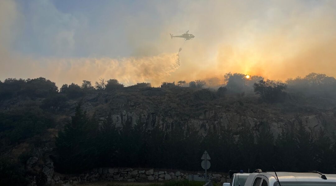 ‘Cuando un campo de golf se convierte en el mayor aliado de bomberos y patrullas voluntarias para contener un incendio y proteger a toda una población’, por Marco Martín