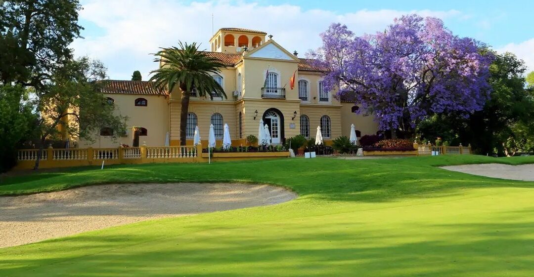 Oferta de empleo: personal de recepción y tienda en Real Club Guadalhorce Golf